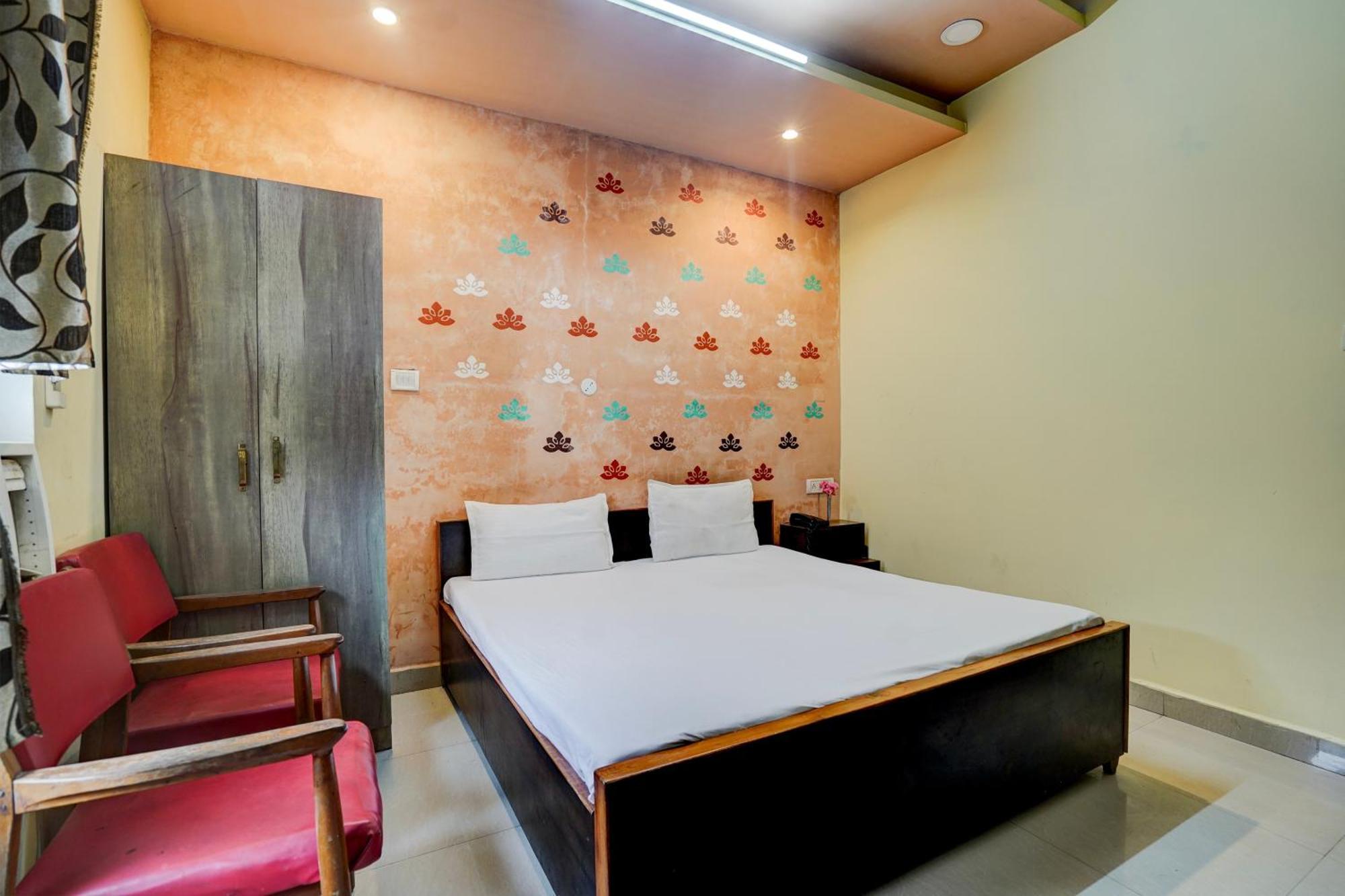Hotel O Shyam Utsav Mirzāpur Exterior foto